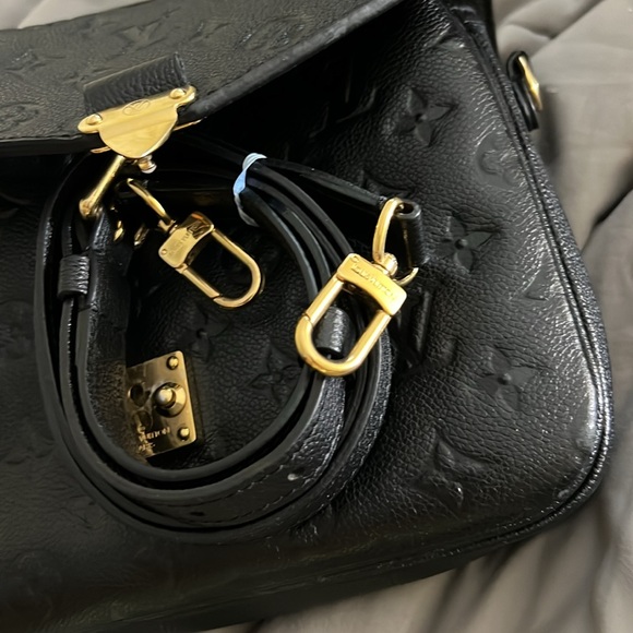 Louis Vuitton Pochette Métis Empreinte - Picture 12 of 12